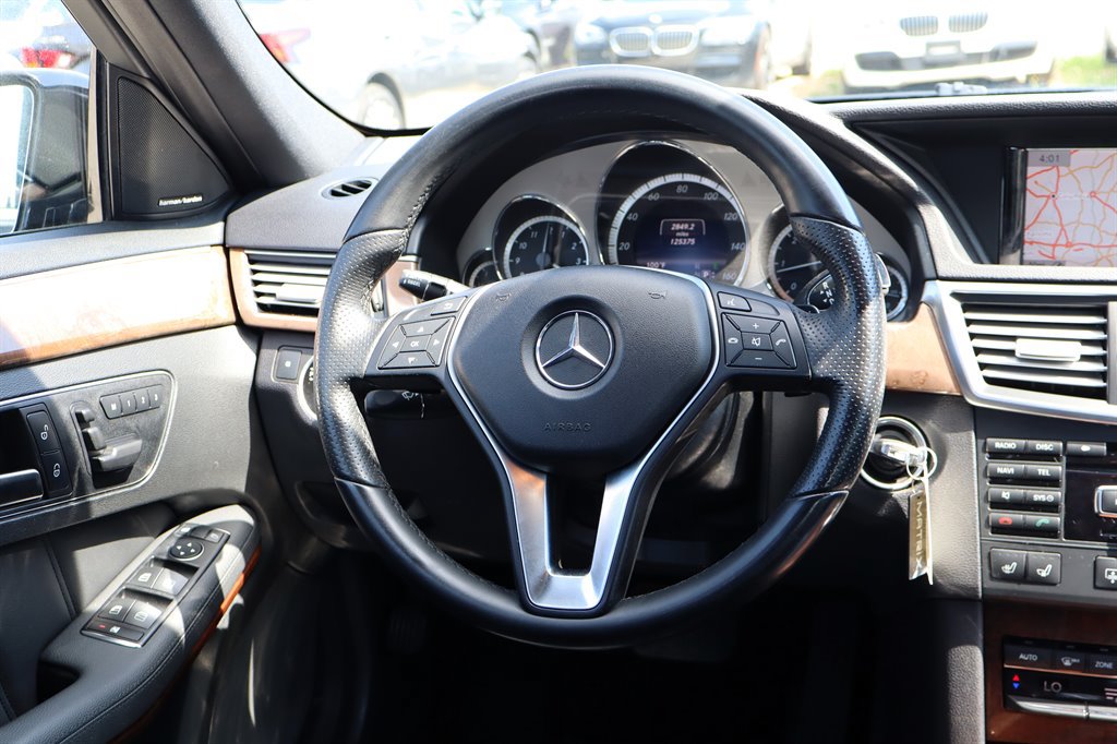 Used 2013 Mercedes-Benz E 350 BlueTEC Sedan image 14