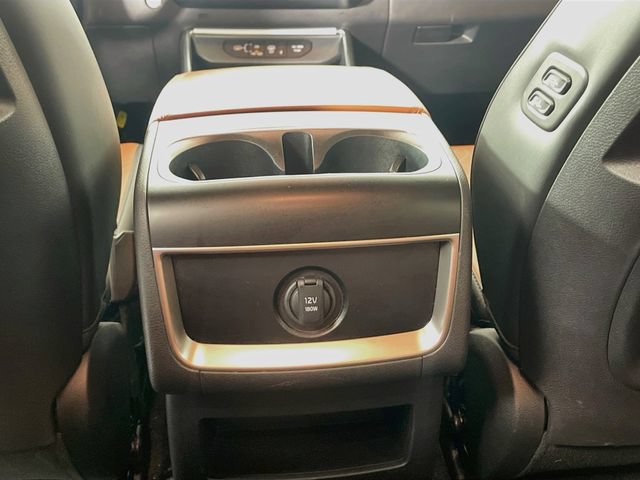 Used 2025 Kia Carnival EX FWD image 26