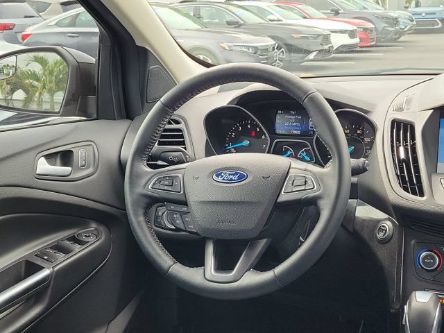 Used 2019 Ford Escape SE FWD image 3