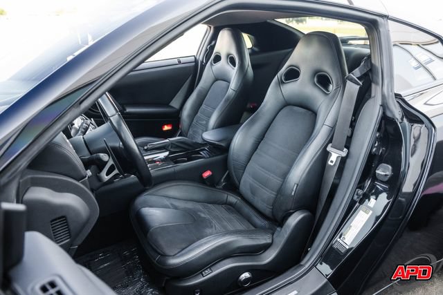 Used 2013 Nissan GT-R Premium AWD/4WD image 4