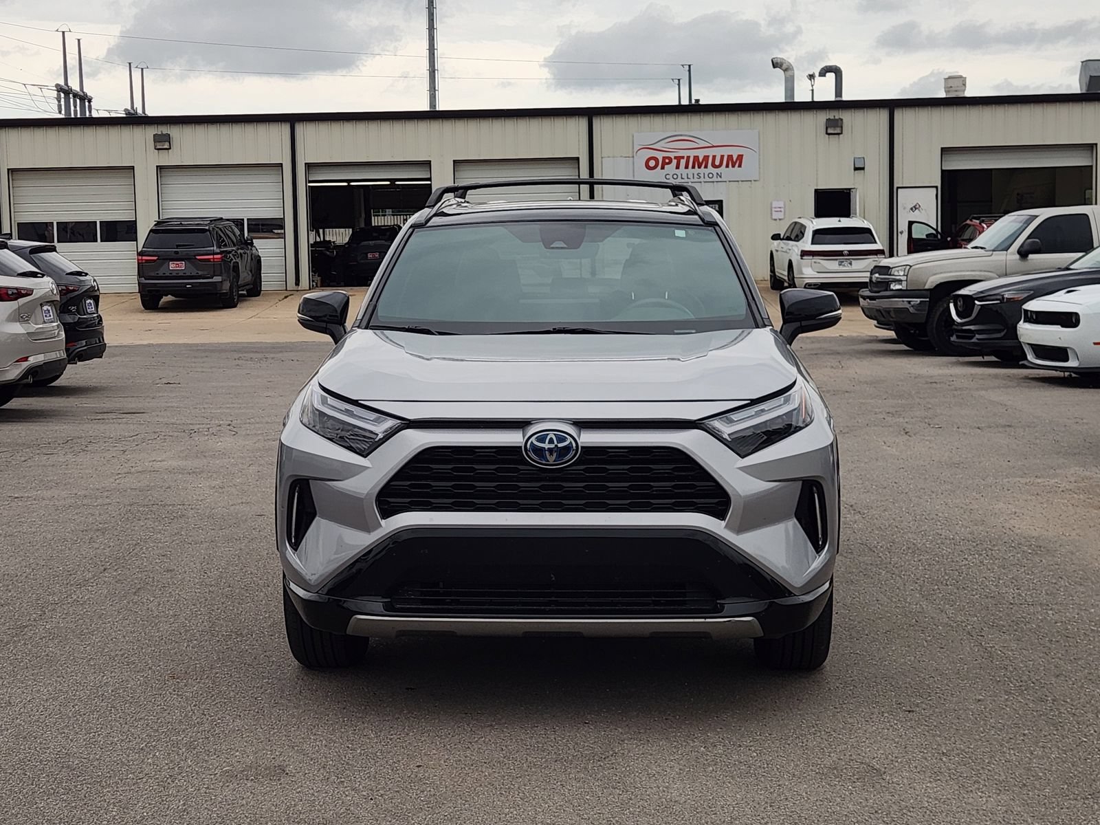 Used 2023 Toyota RAV4 XSE AWD/4WD image 6