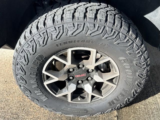 Used 2024 GMC Canyon AT4X image 33