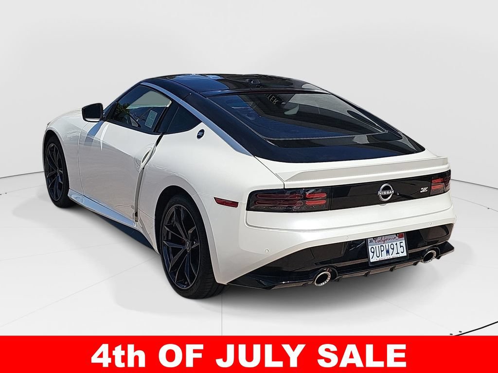 Used 2025 Nissan Z Performance w/ Floor Mat Package RWD image 5