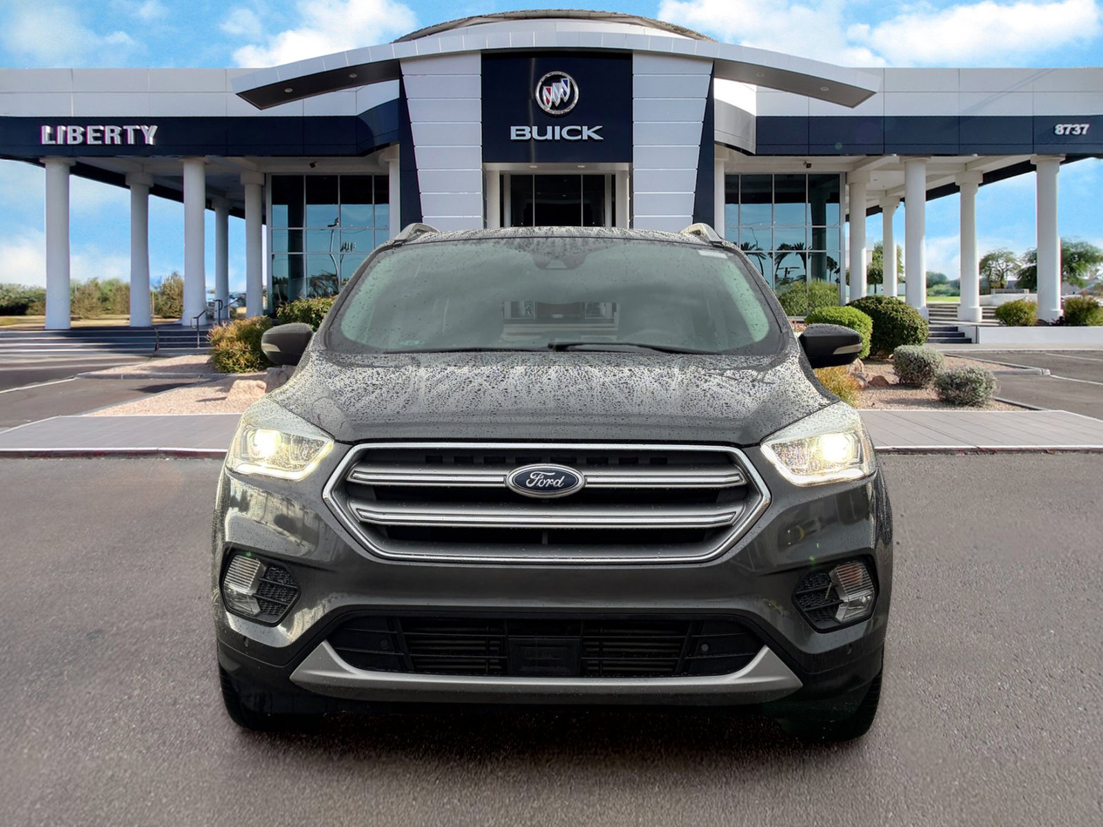 Used 2017 Ford Escape Titanium w/ Equipment Group 301A FWD image 5