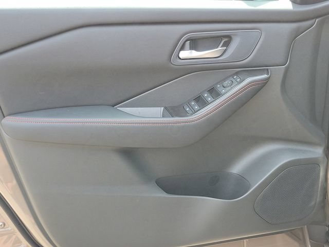 New 2026 Nissan Rogue SV AWD/4WD image 24