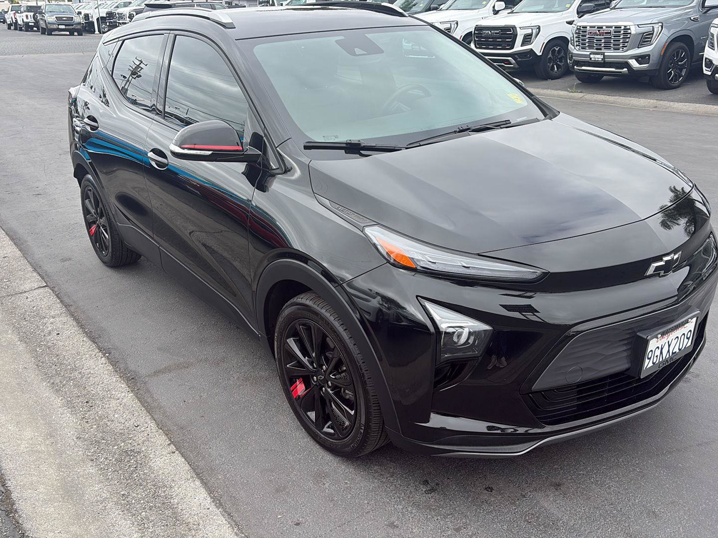 Used 2023 Chevrolet Bolt EUV LT w/ Convenience Package FWD image 6