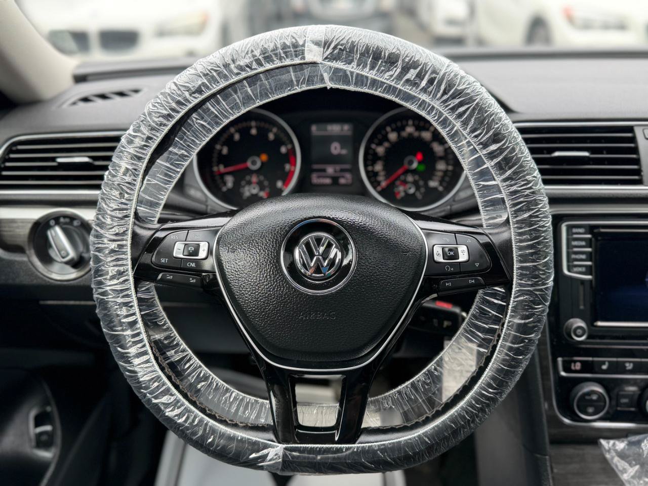 Used 2016 Volkswagen Passat 1.8T SE FWD image 48
