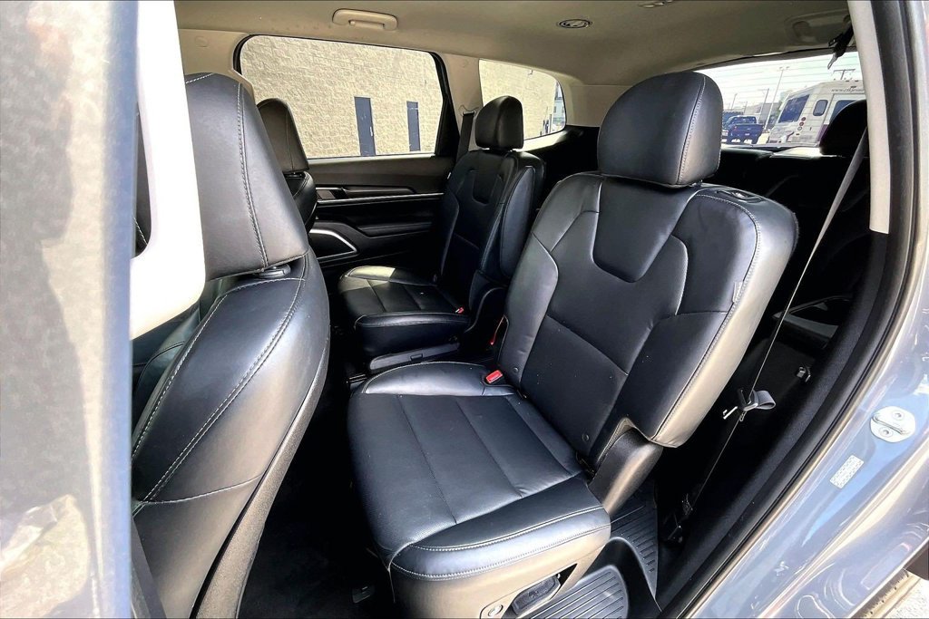 Used 2023 Kia Telluride S AWD/4WD image 23