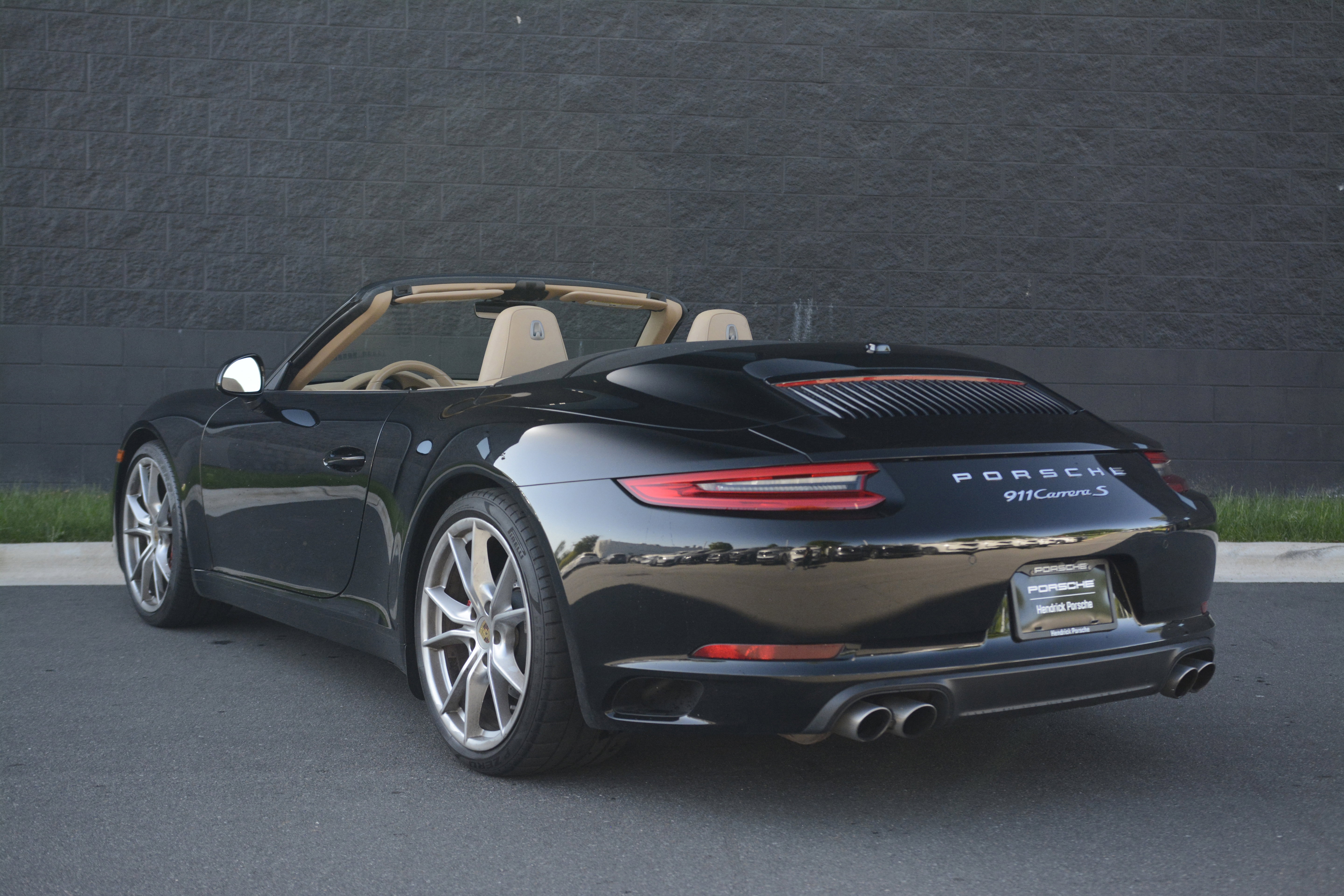 Certified 2017 Porsche 911 Carrera S RWD image 3