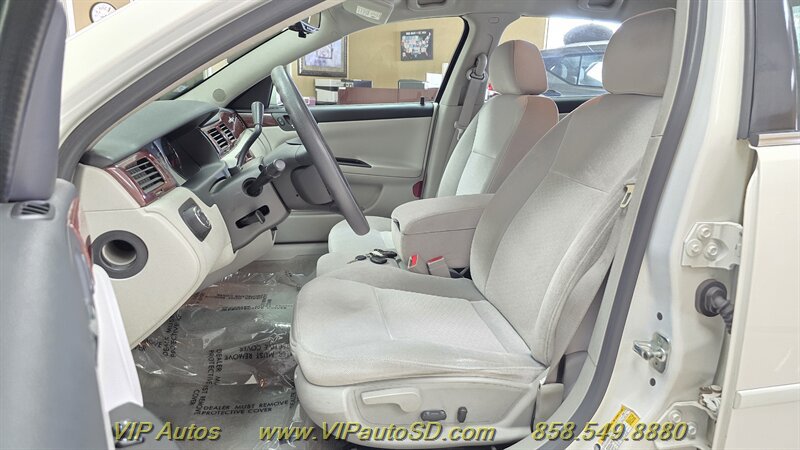 Used 2006 Chevrolet Impala LT FWD image 15