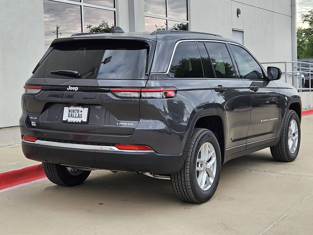 New 2026 Jeep Grand Cherokee Laredo X AWD/4WD image 3