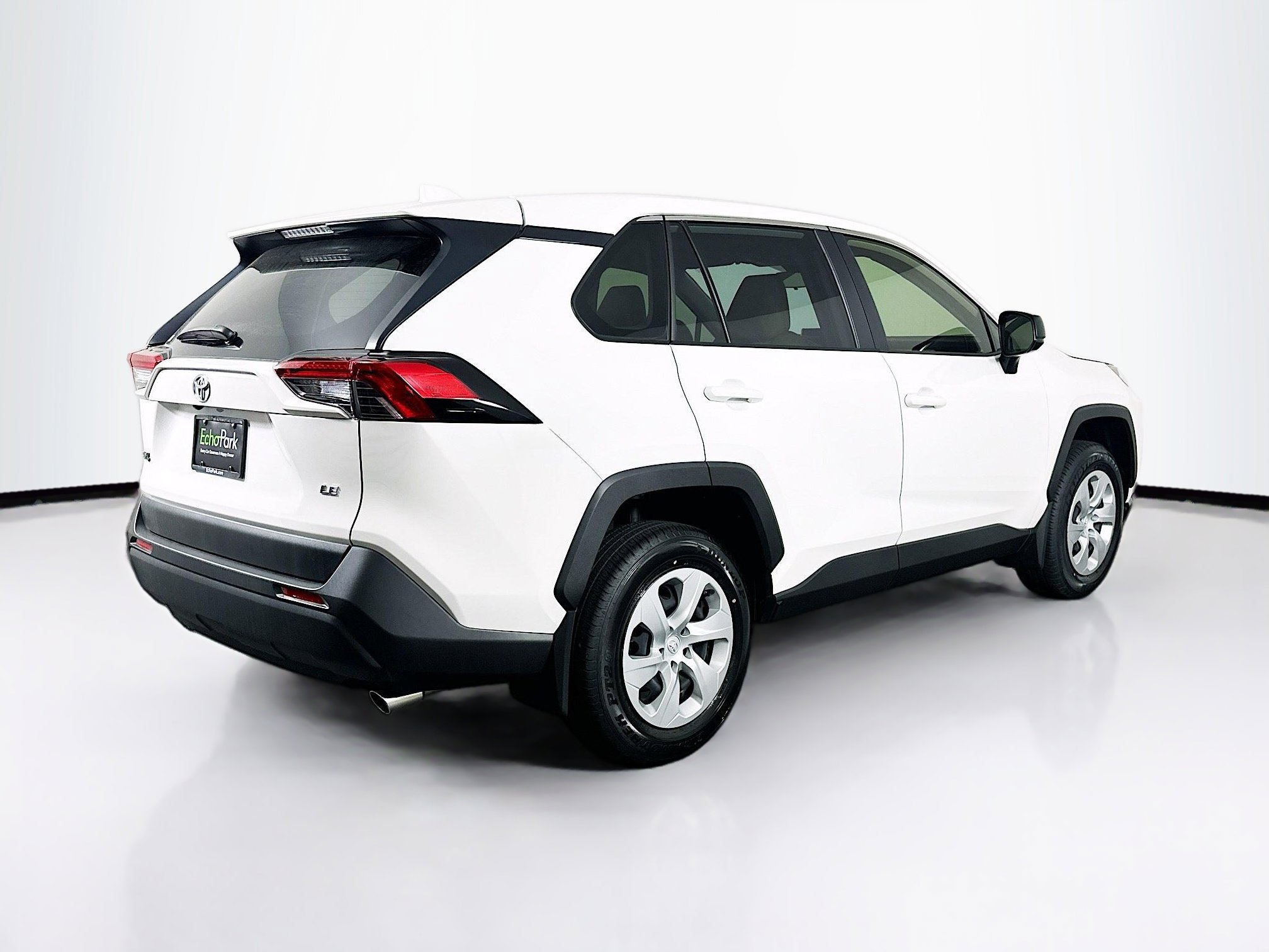 Used 2025 Toyota RAV4 LE image 9