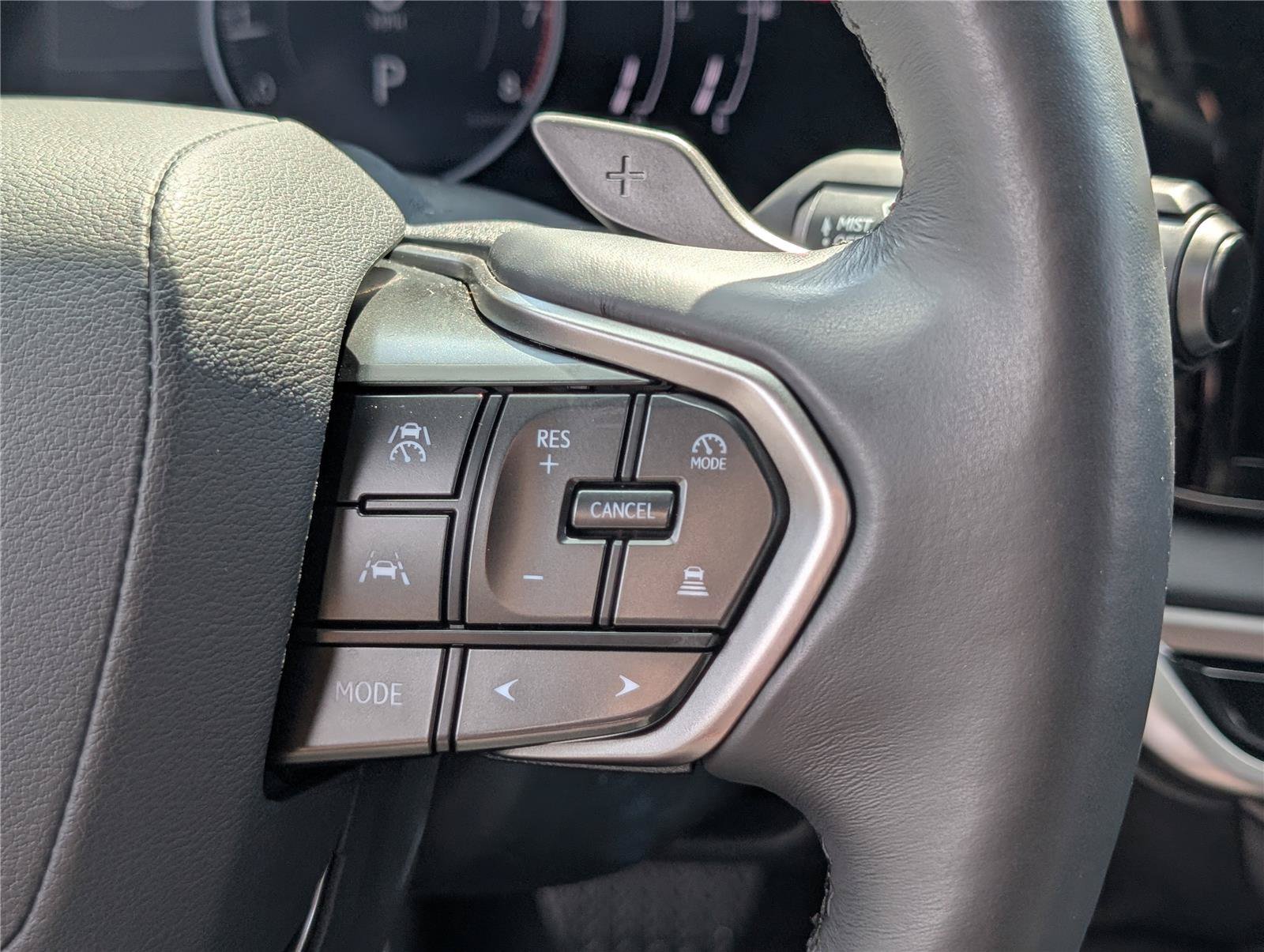 Used 2024 Lexus RX 350 Premium w/ Accessory Package (Z1) AWD/4WD image 25