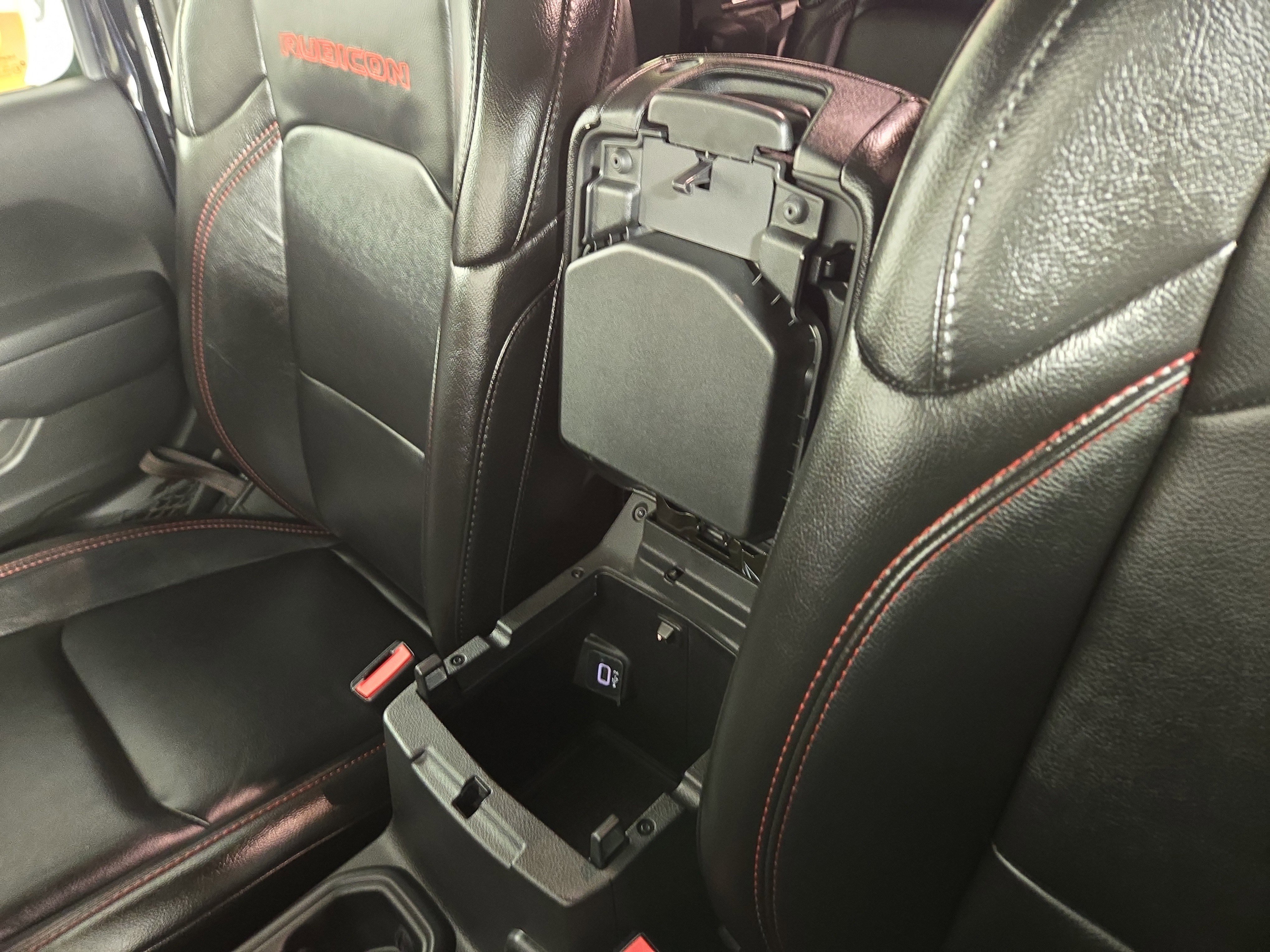 Certified 2023 Jeep Wrangler Unlimited Rubicon w/ Cold Weather Group image 30