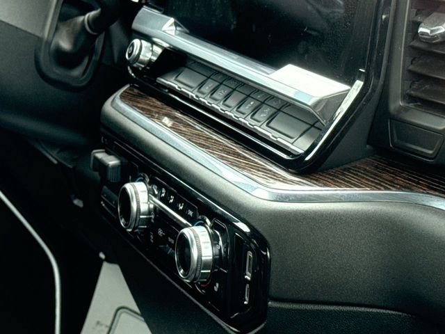 Used 2024 GMC Sierra 2500 SLE w/ SLE Convenience Package AWD/4WD image 16