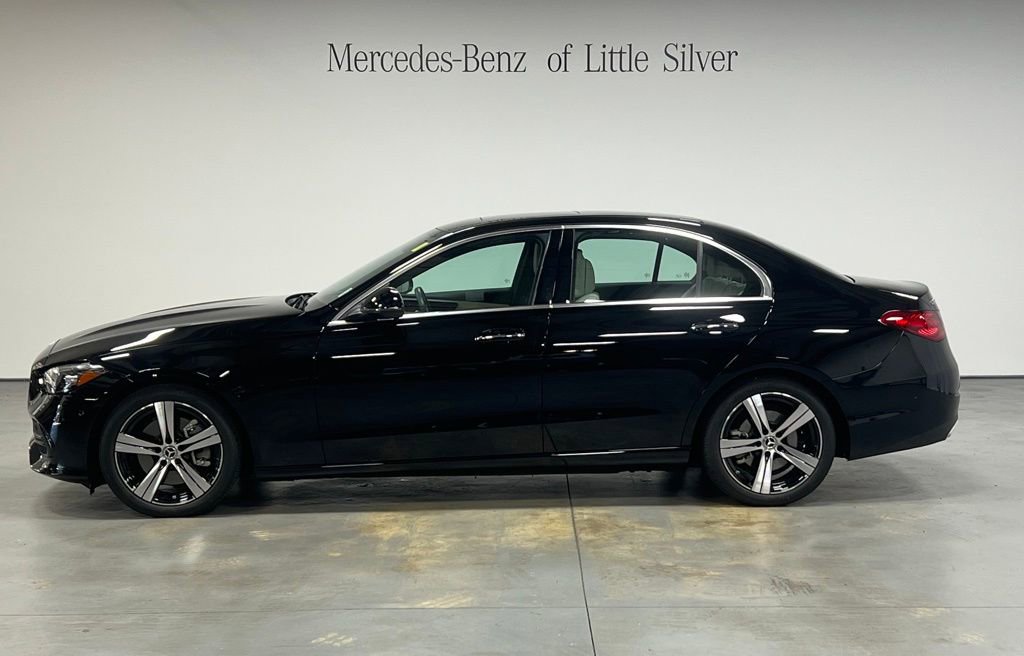 Used 2025 Mercedes-Benz C 300 4MATIC Sedan image 2
