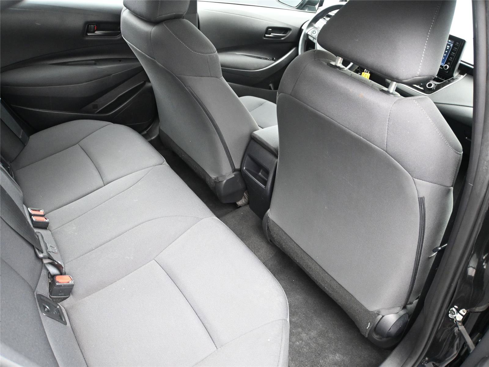 Used 2022 Toyota Corolla LE image 13