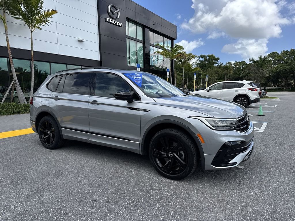 Used 2023 Volkswagen Tiguan SE R-Line image 6