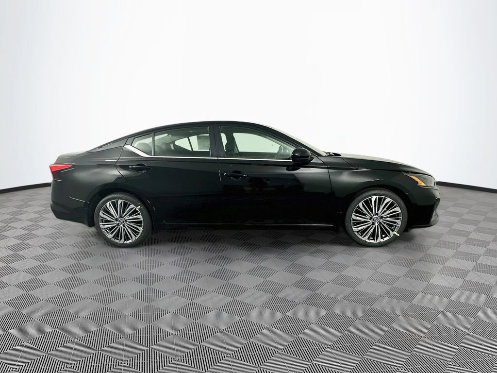 New 2026 Nissan Altima 2.5 SV w/ SV Premium Package FWD image 11