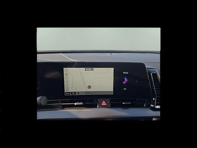 Used 2025 Kia Sportage SX image 17