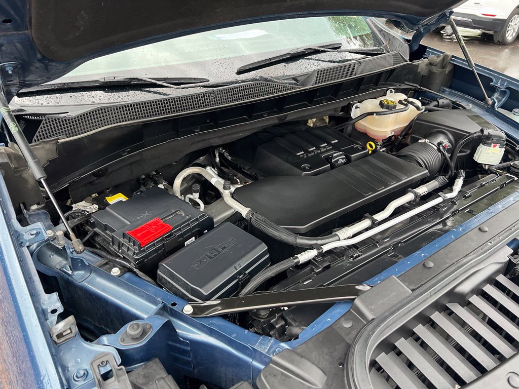 Used 2024 Chevrolet Silverado 1500 LT AWD/4WD image 44