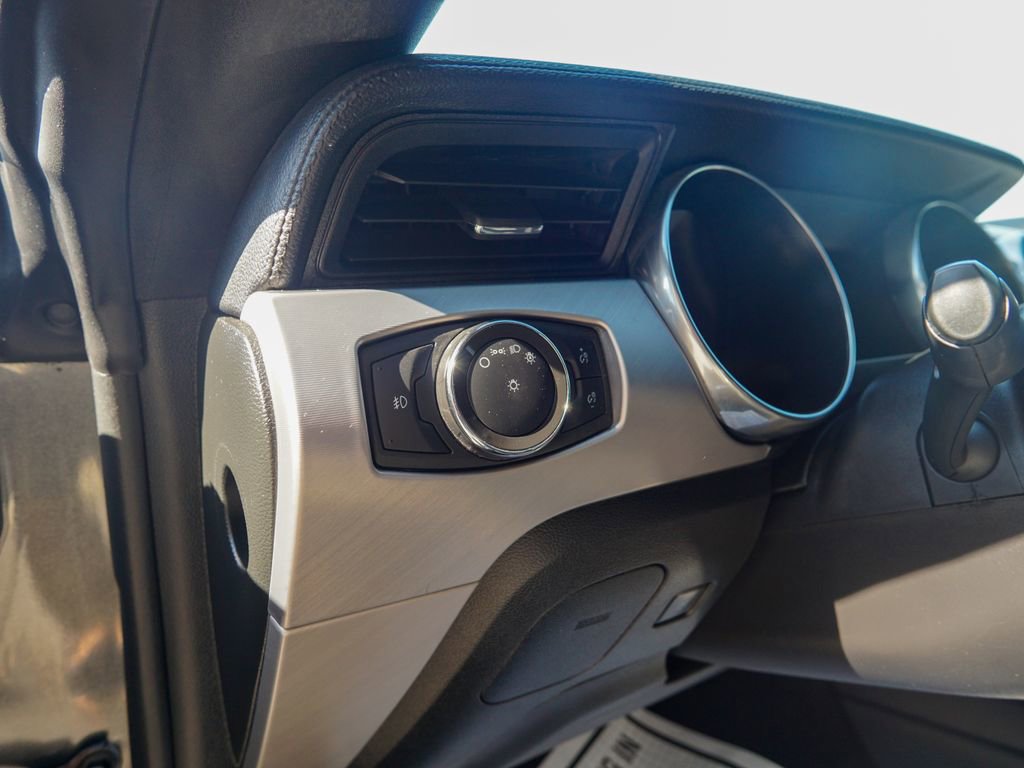 Used 2020 Ford Mustang Premium RWD image 15