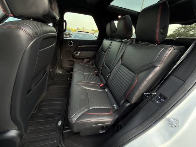 Used 2018 Land Rover Discovery HSE AWD/4WD image 28