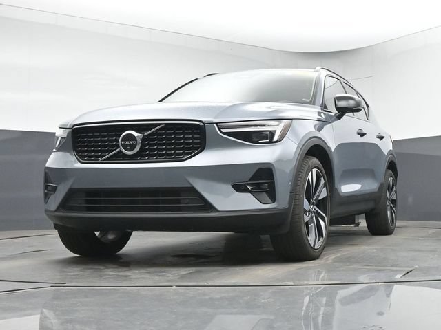 Used 2023 Volvo XC40 B5 Ultimate w/ Protection Package Premier AWD/4WD image 13