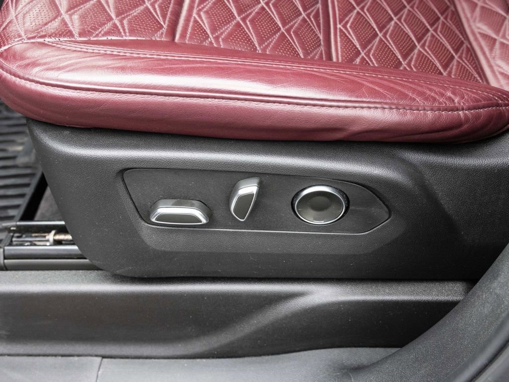 Used 2025 Cadillac Escalade Premium Luxury w/ Touring Package image 25