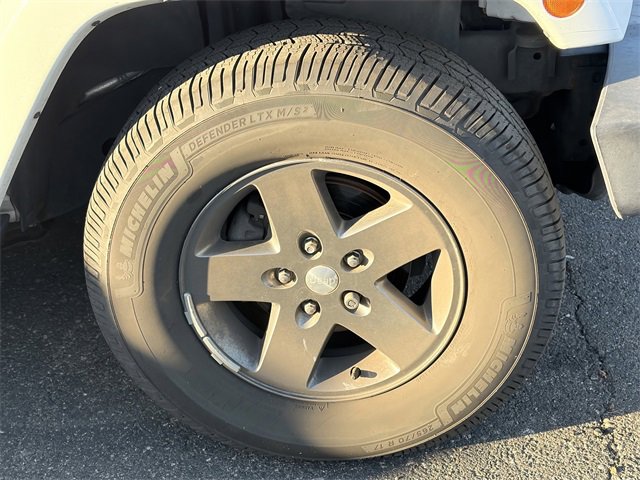 Used 2012 Jeep Wrangler Unlimited Sport image 4