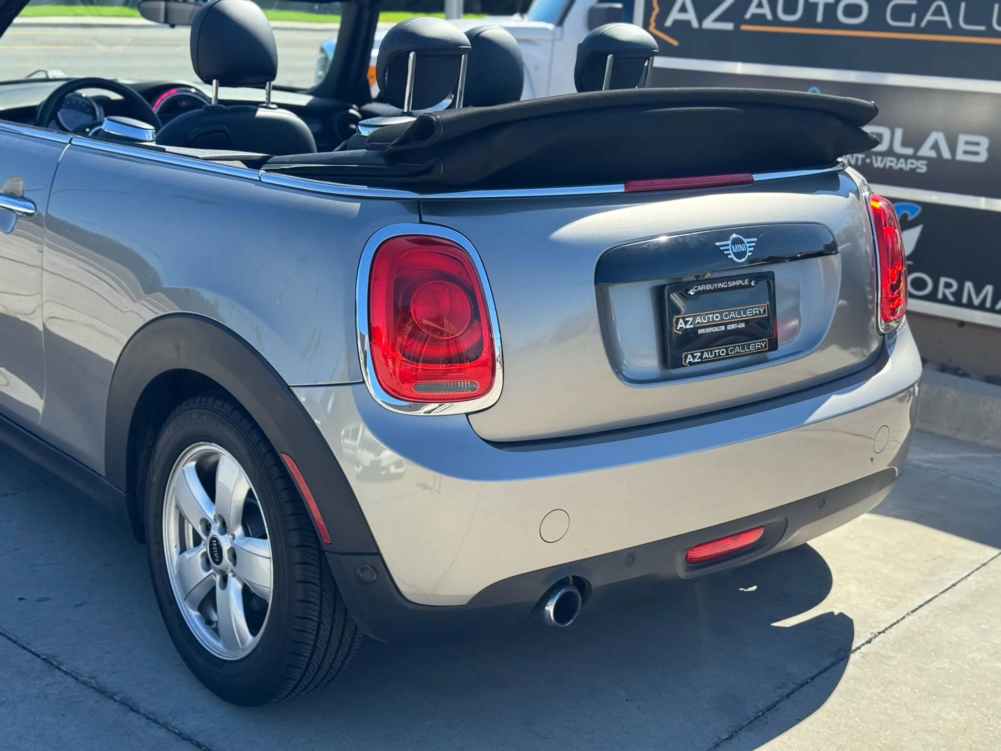Used 2019 MINI Cooper Convertible image 18
