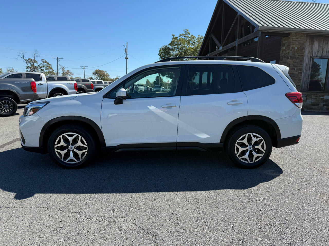 Used 2021 Subaru Forester Premium image 3