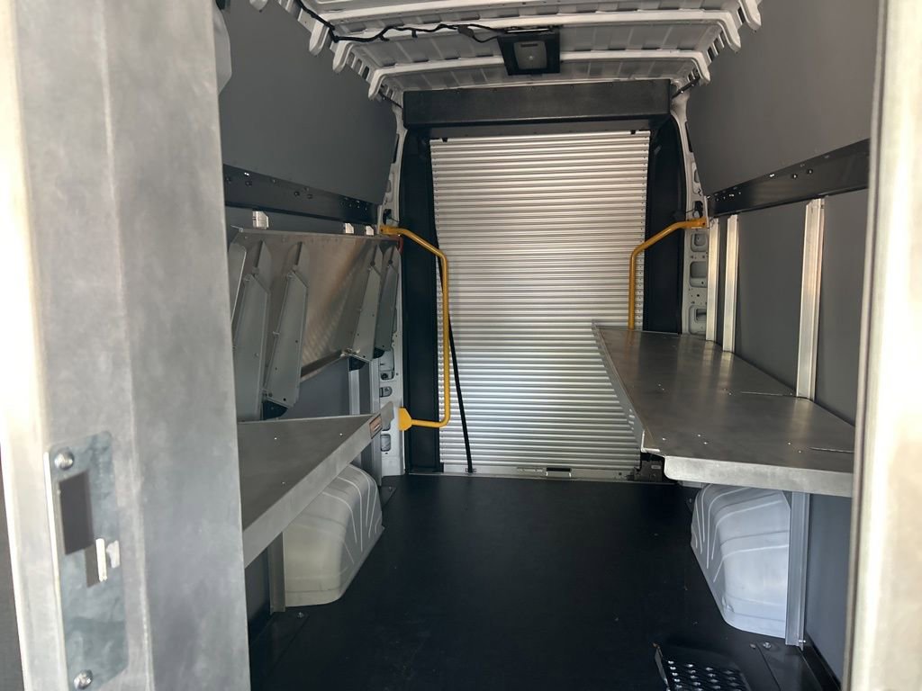 Used 2024 RAM ProMaster 3500 w/ Delivery Van Package FWD image 17