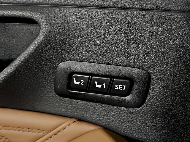 Used 2019 Toyota Avalon Limited w/ Advanced Safety Package FWD image 27