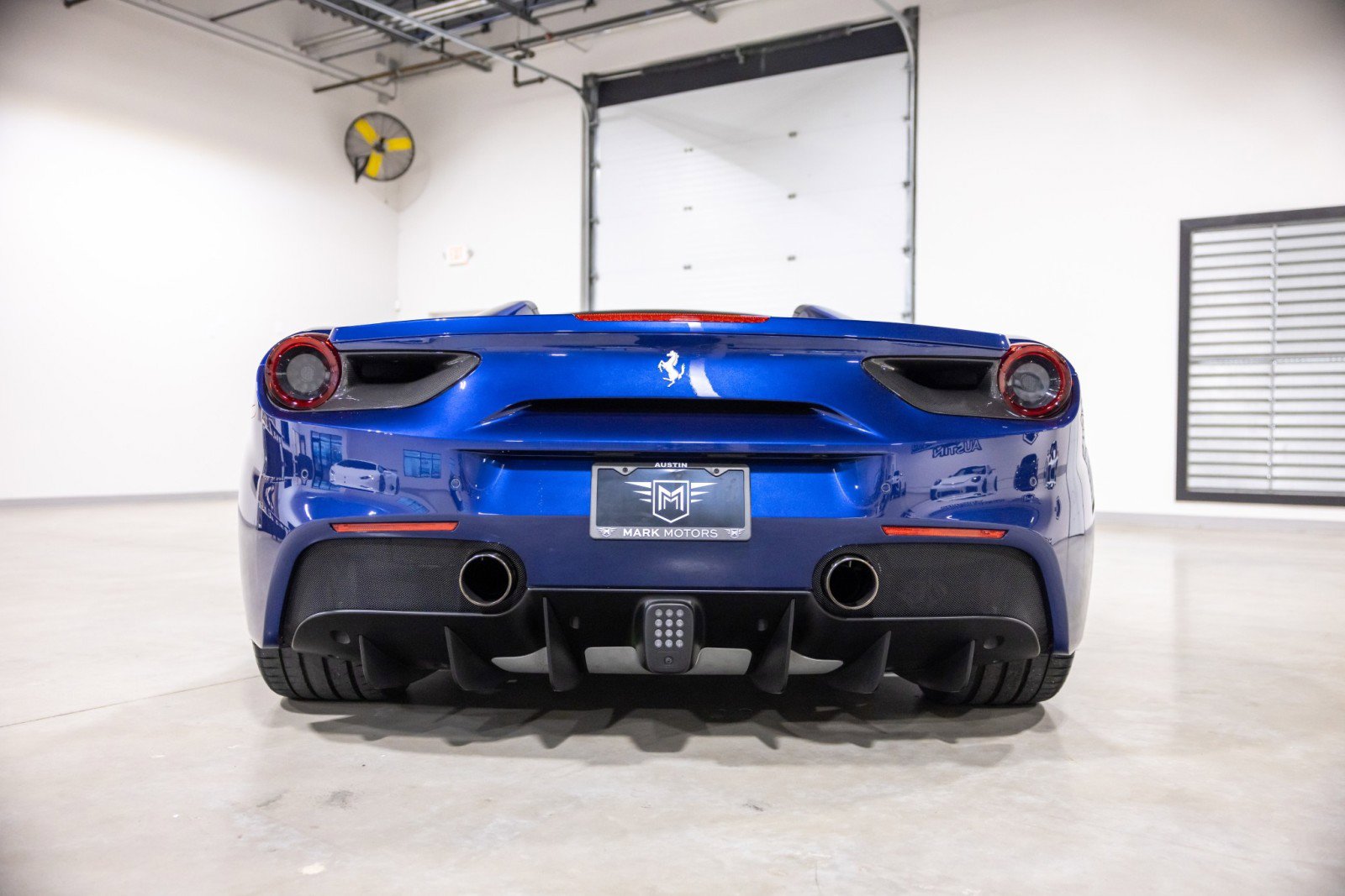 Used 2019 Ferrari 488 Spider image 5