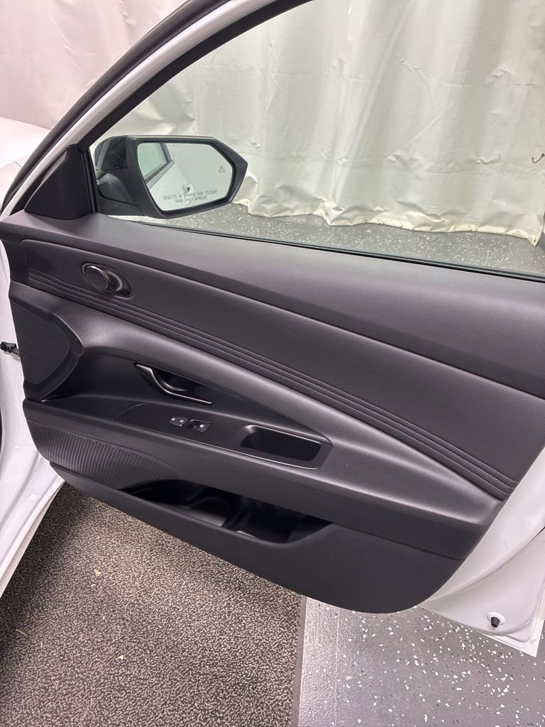 New 2026 Hyundai Elantra SEL Sport image 30