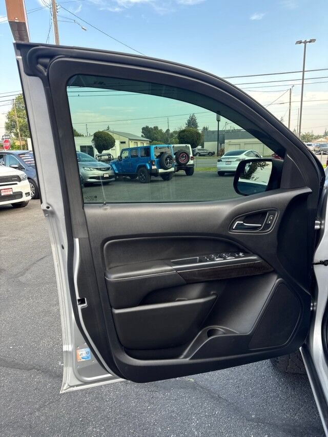 Used 2018 GMC Canyon SLT w/ Trailering Package AWD/4WD image 8