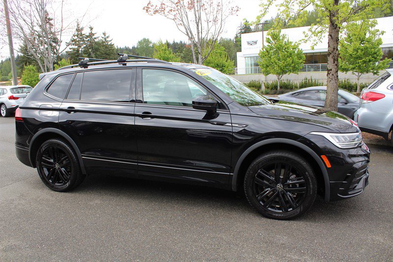 Used 2022 Volkswagen Tiguan SE R-Line image 6