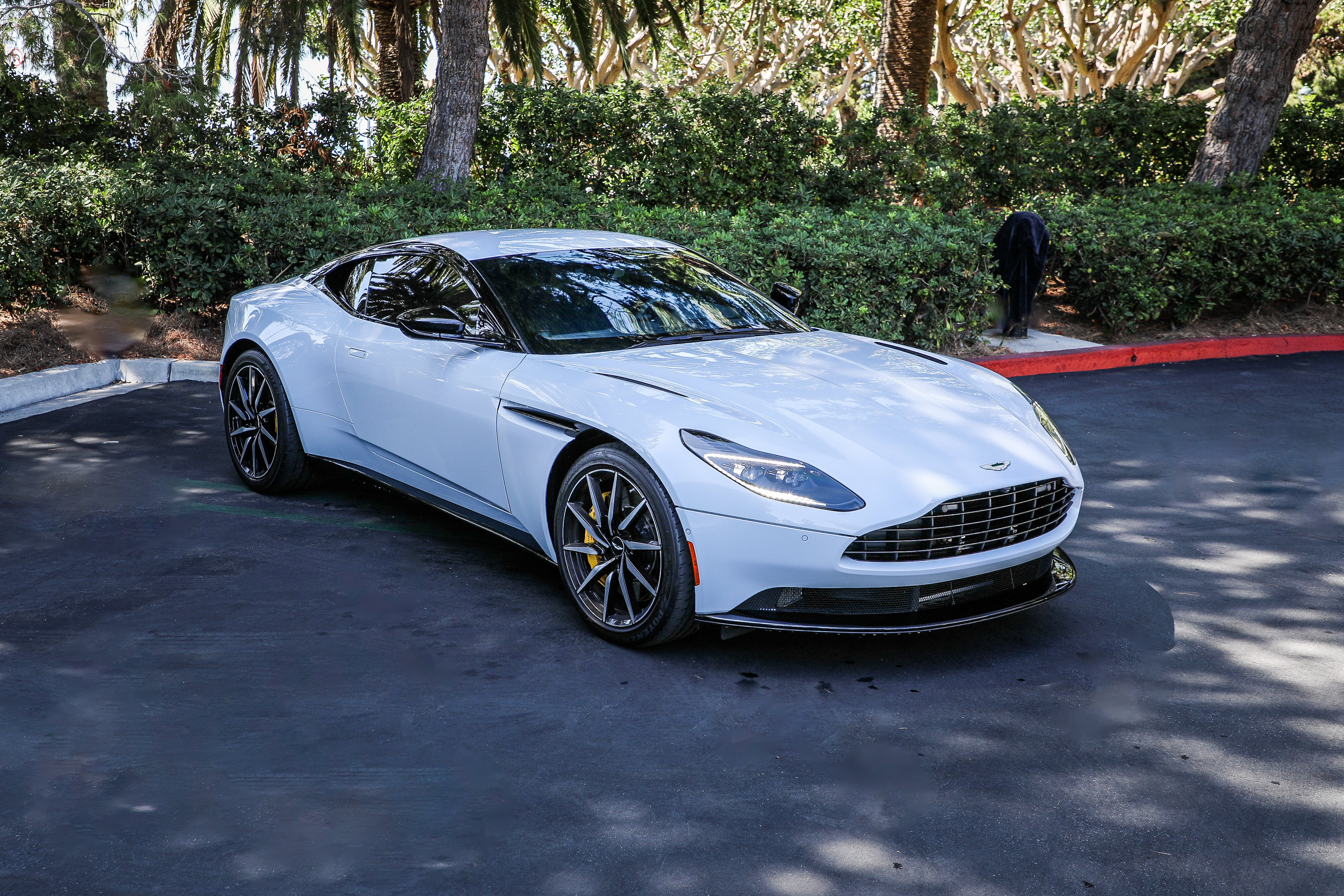 Used 2022 Aston Martin DB11 Coupe