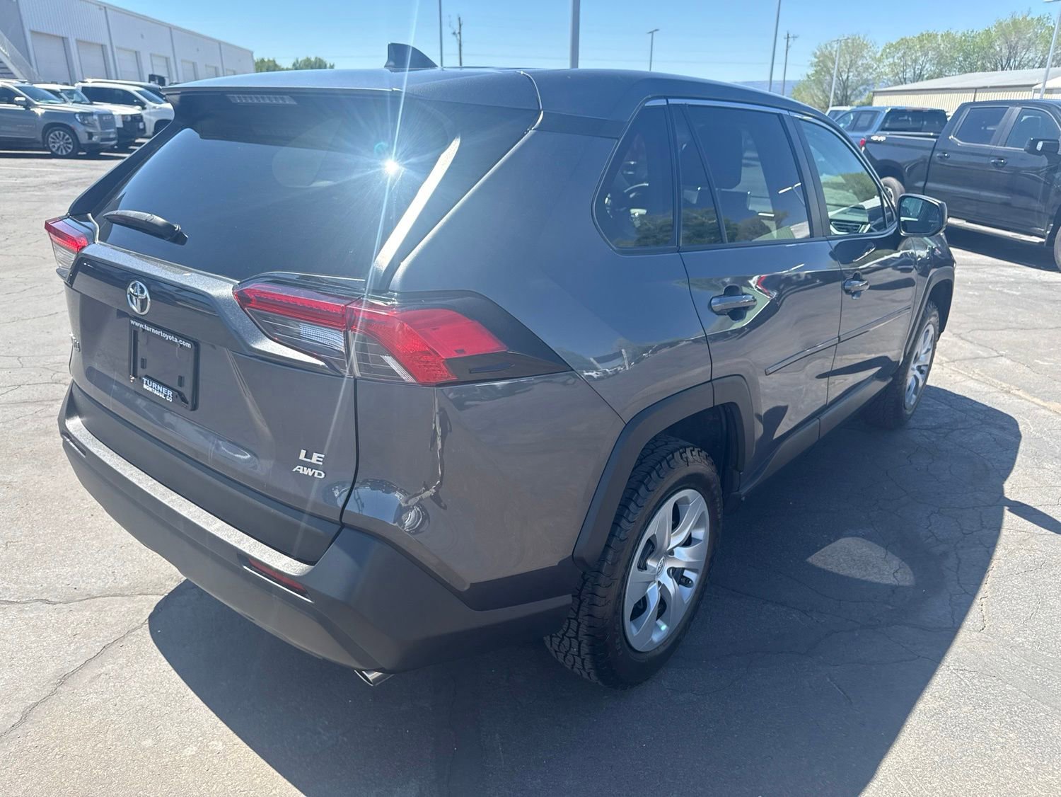 Used 2023 Toyota RAV4 LE AWD/4WD image 13