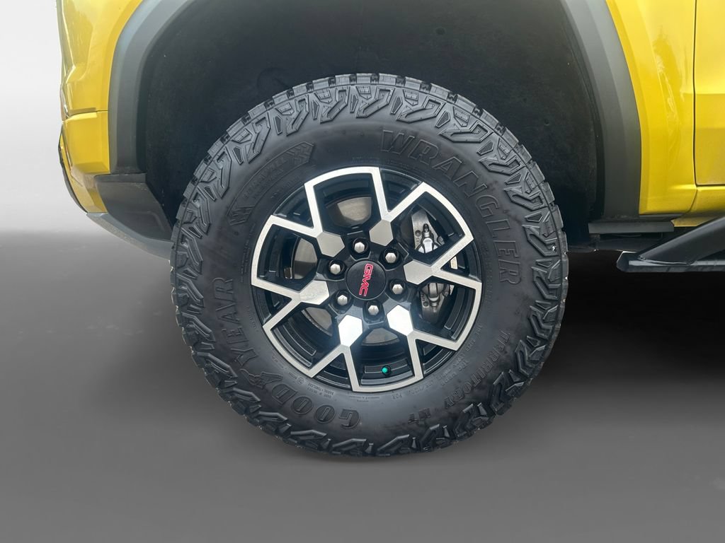 Used 2023 GMC Canyon AT4X AWD/4WD image 16