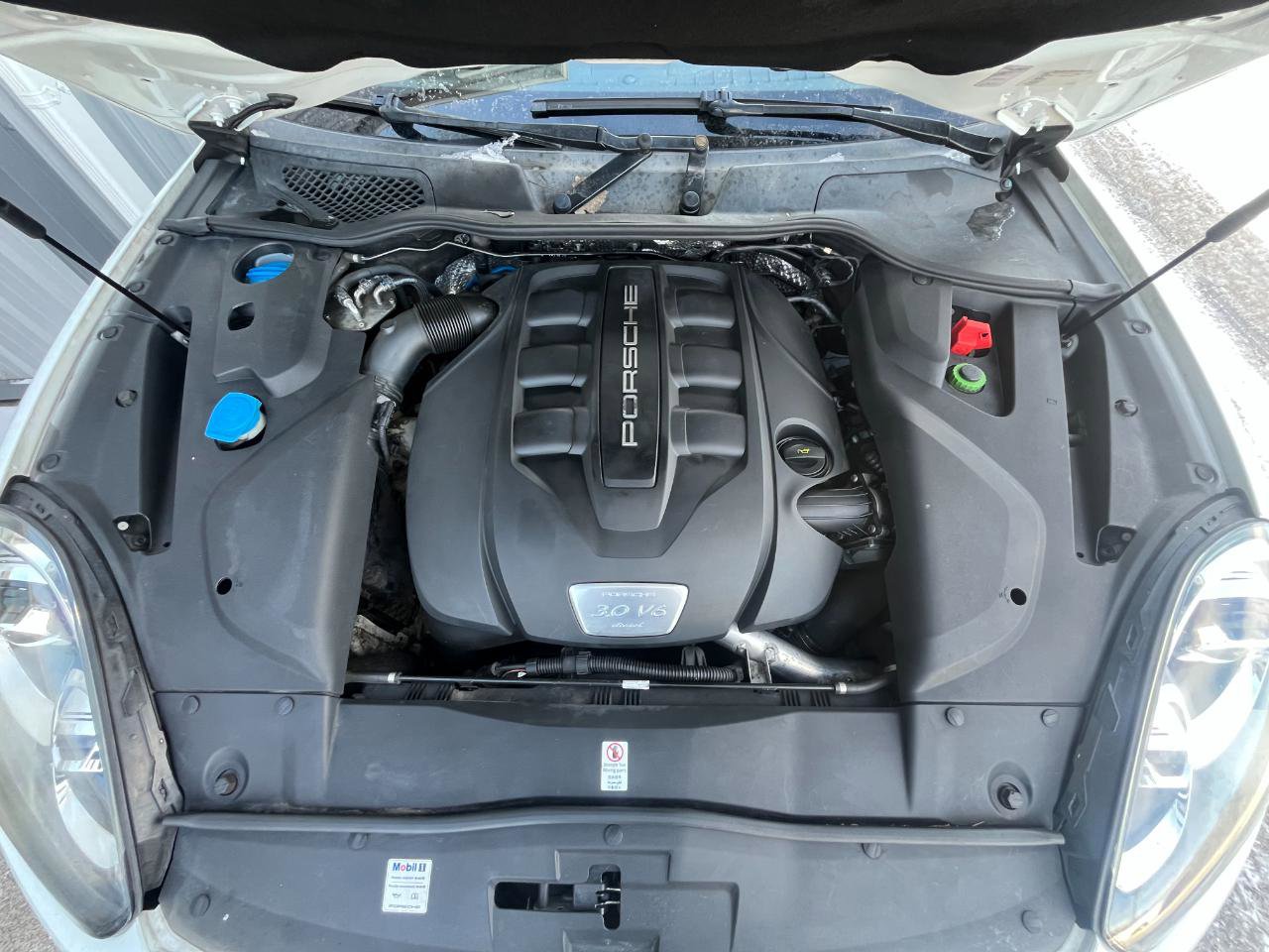 Used 2015 Porsche Cayenne Diesel image 42