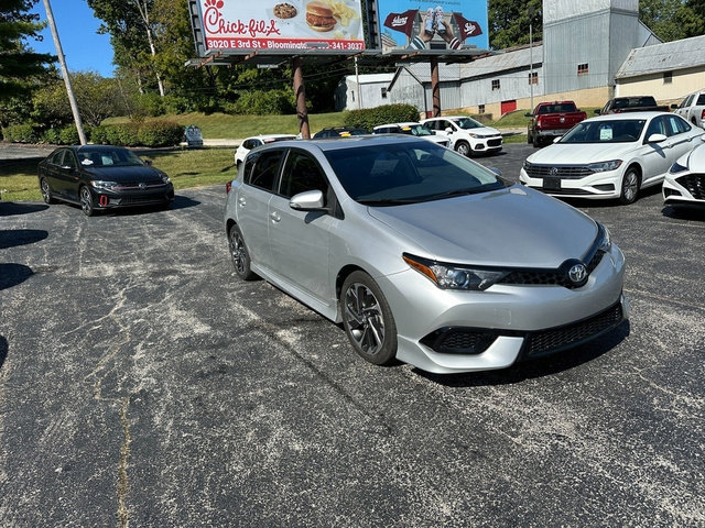 Used 2017 Toyota Corolla iM image 4