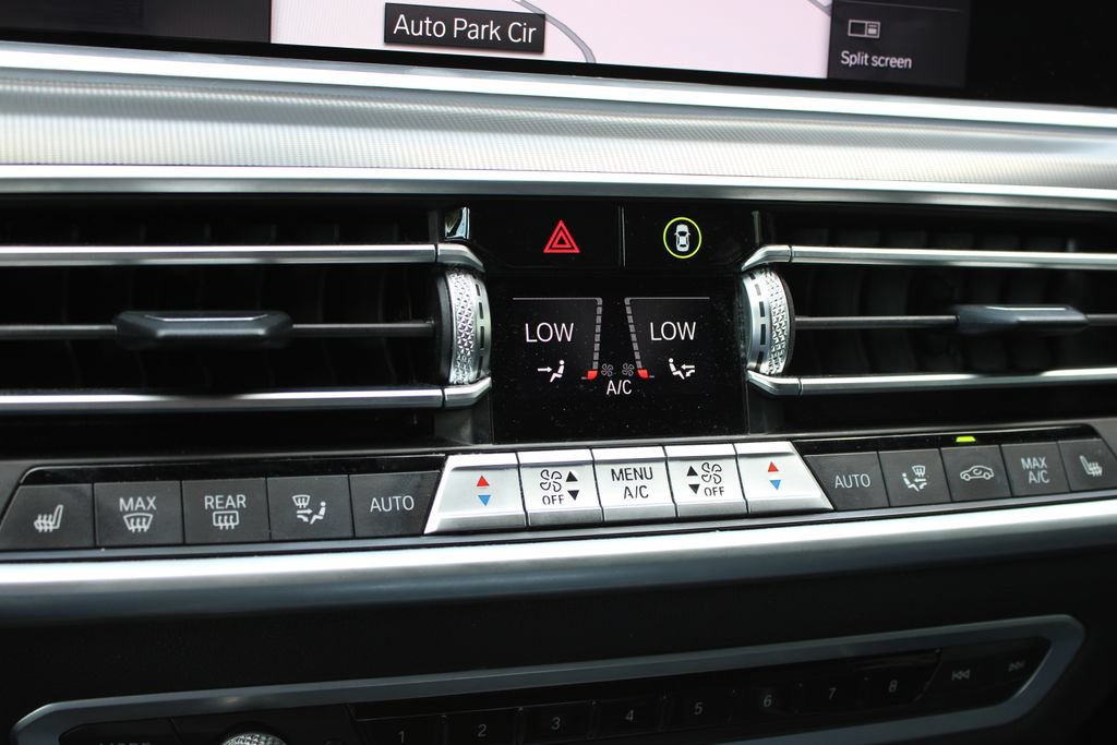Used 2021 BMW X5 xDrive40i w/ M Sport Package AWD/4WD image 12