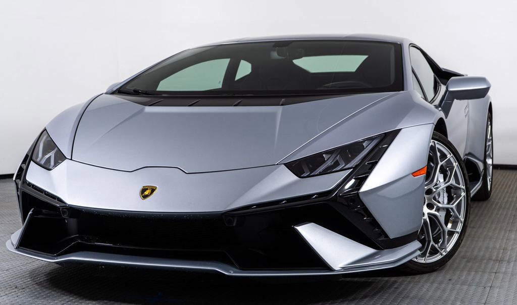 Used 2023 Lamborghini Huracan Tecnica image 1