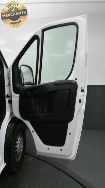 Used 2024 RAM ProMaster 2500 w/ Convenience Group FWD image 9
