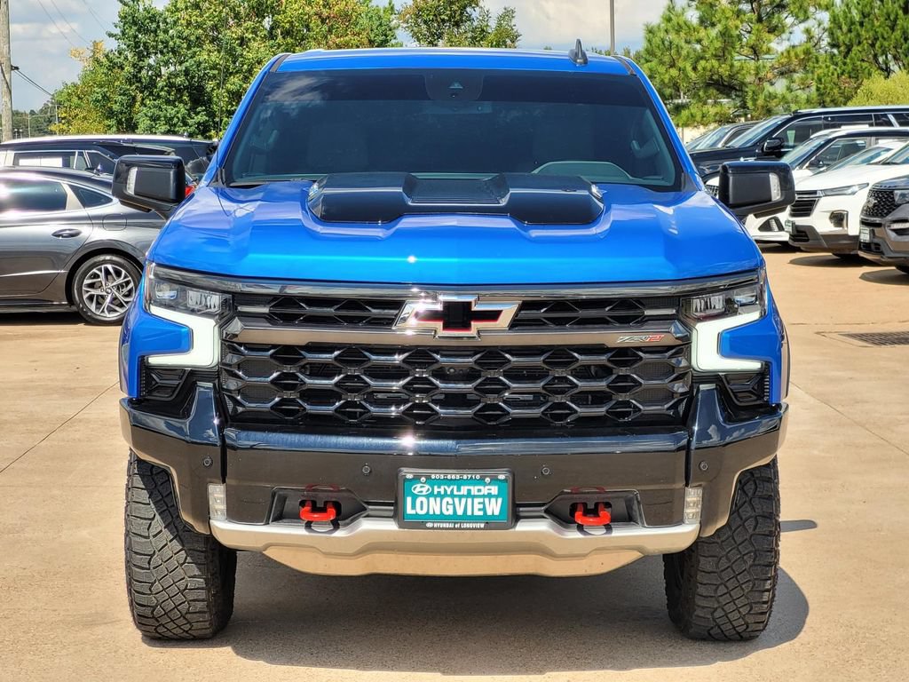 Used 2025 Chevrolet Silverado 1500 ZR2 AWD/4WD image 2