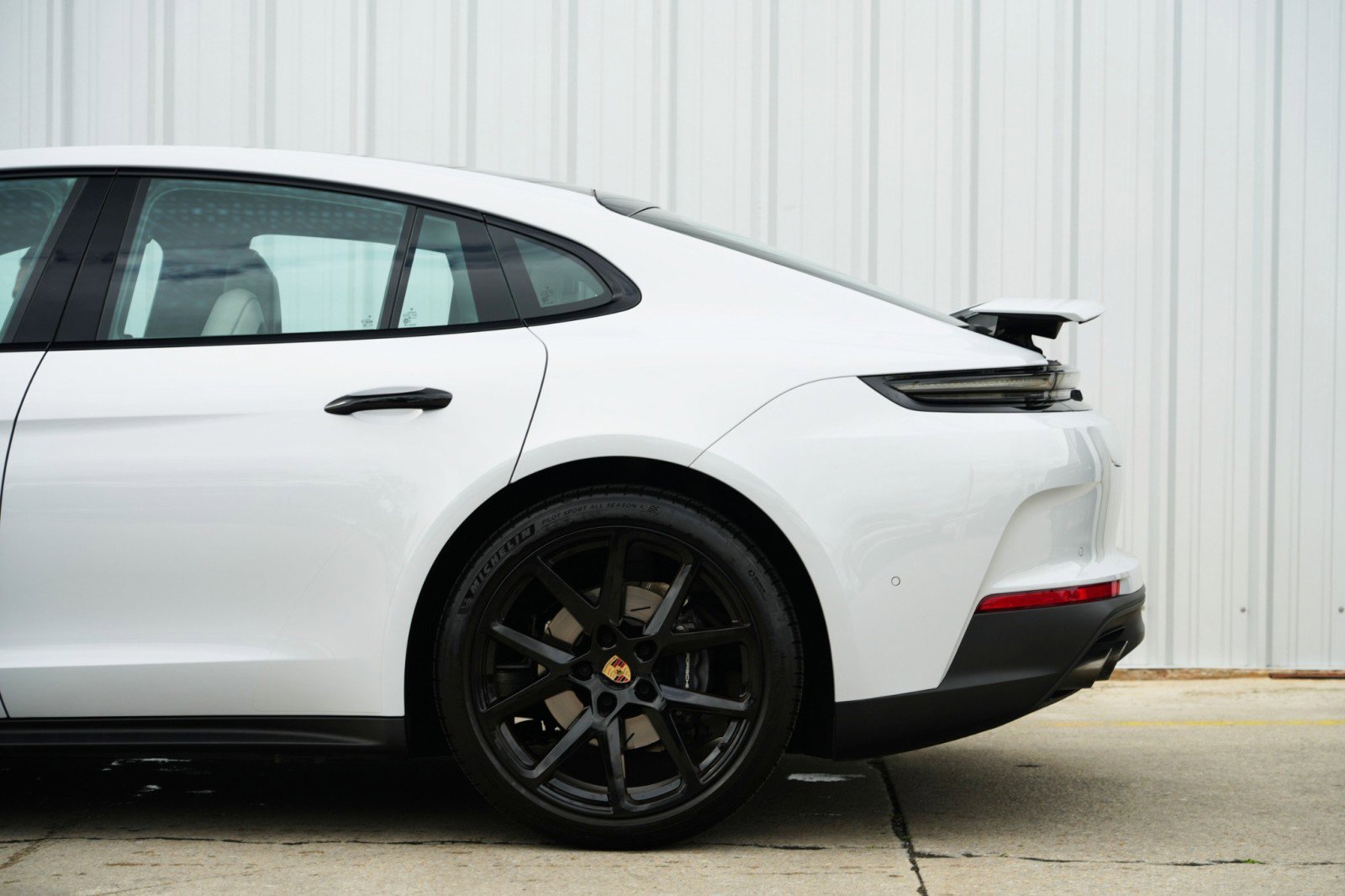 Used 2024 Porsche Panamera 4 w/ Premium Package image 64