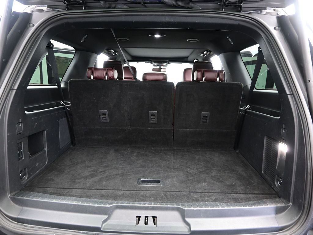 Used 2023 Ford Expedition Max Limited image 11