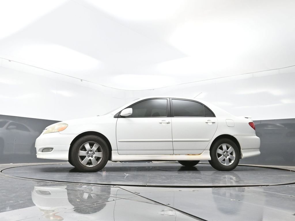 Used 2005 Toyota Corolla CE image 26